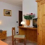 & Ristorante Serenella 3* Breuil-Cervinia