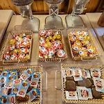 & Ristorante Serenella ホテル